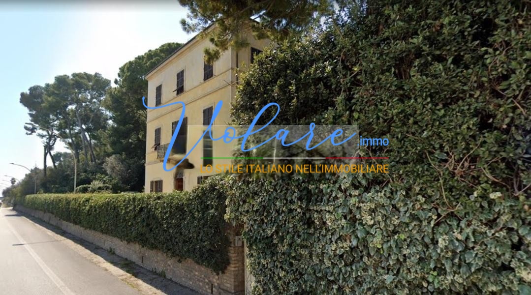 10 bedrooms Apartment in Cupra Marittima, Italy No. 165538