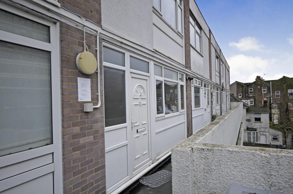 2 bedrooms Apartment in Thornton Heath, United Kingdom No. 11622