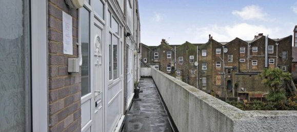 2 bedrooms Apartment in Thornton Heath, United Kingdom No. 11622 5