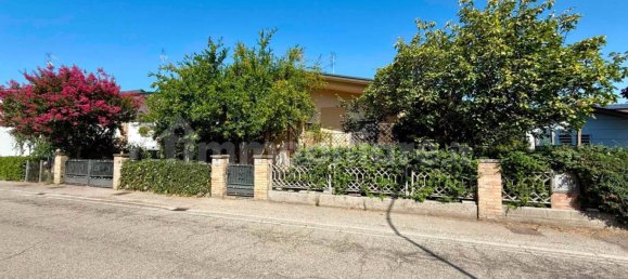 2 Schlafzimmer Haus in Bagnacavallo, Italy, Nr. 275689 4