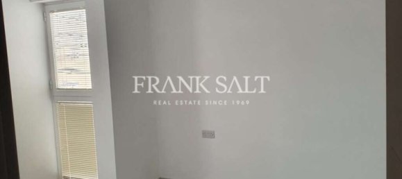 Квартира с 3 спальнями в Бальцан, Мальта № 10948 19