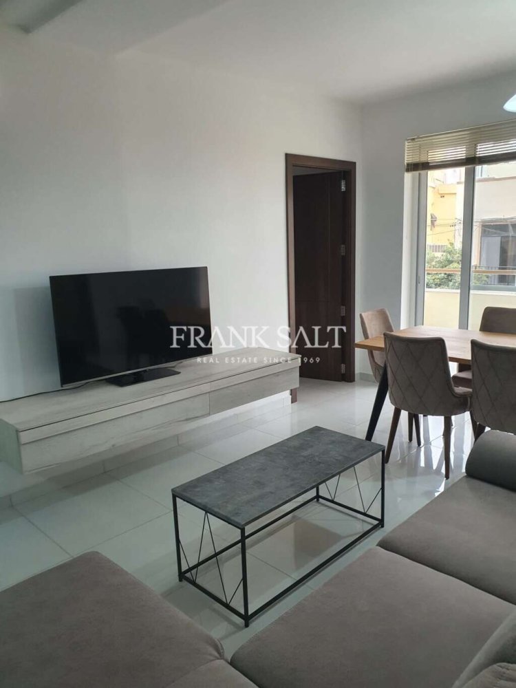 Квартира с 3 спальнями в Бальцан, Мальта № 10948