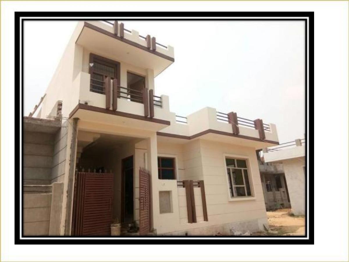 Casa T2 em Lucknow, India N.º 18665