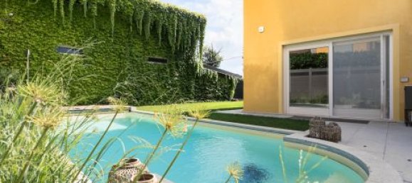 3 غرف نوم فيلا في Osio Sopra, Italy رقم 381443 15