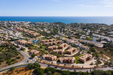 Apartamento de 2 dormitorios en Lagoa, Portugal No. 110147