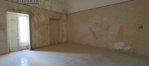 4-Zimmer Haus in Palagonia, Italy, Nr. 237456 5