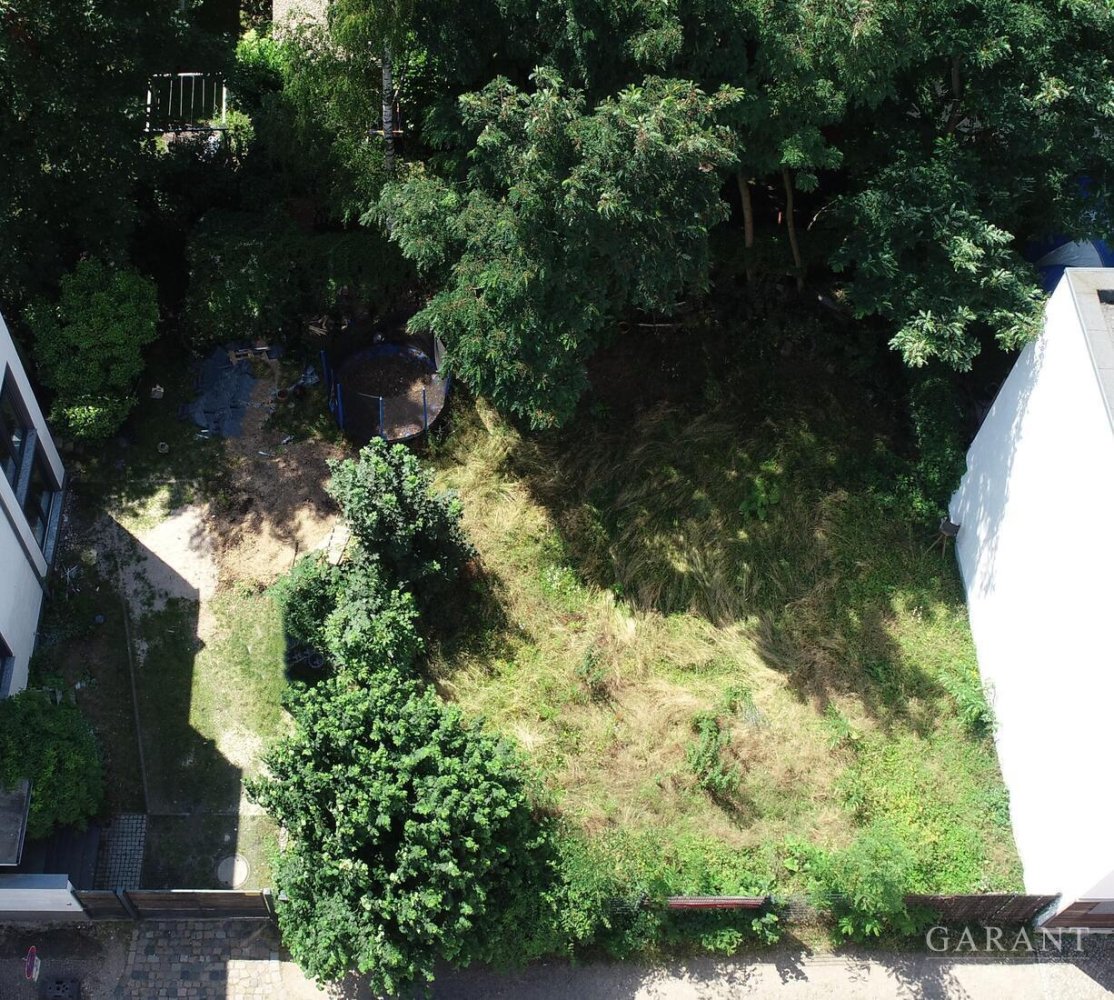 280m² Land in Leipzig, Germany No. 2659