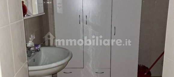 Oficina de 5 habitaciónes en Mantua, Italy No. 327592 15