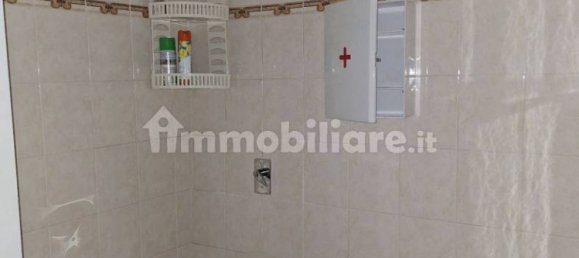 Oficina de 5 habitaciónes en Mantua, Italy No. 327592 14