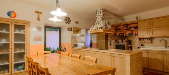 3 bedrooms House in Marano di Valpolicella, Italy No. 271754 4