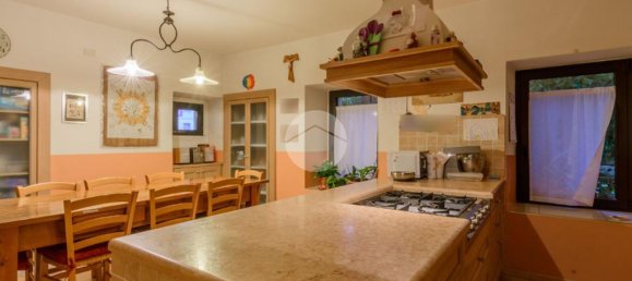 3 bedrooms House in Marano di Valpolicella, Italy No. 271754 5