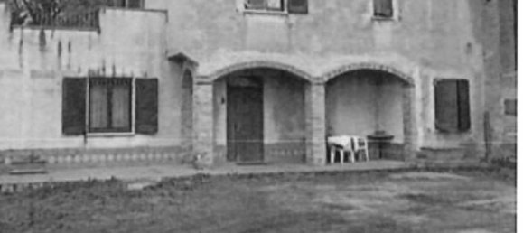Villa de 4 habitaciónes en Pizzighettone, Italy No. 182961 21