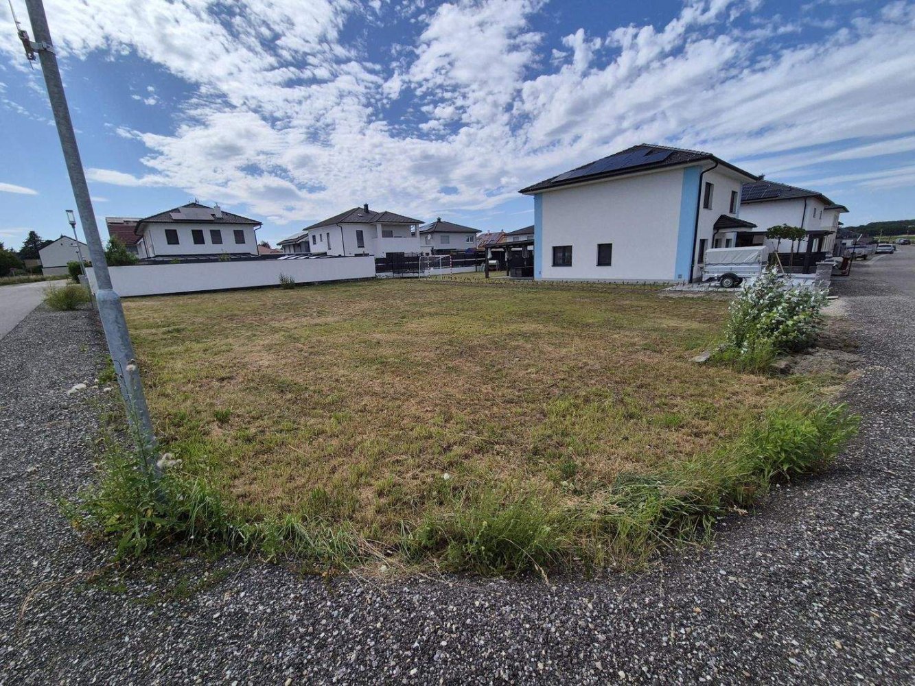  Land in Stockerau, Austria No. 198427