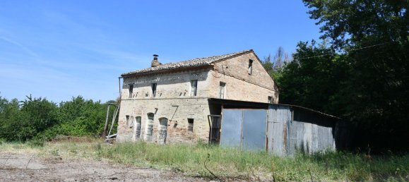 10 rooms House in Montottone, Italy No. 160790 3