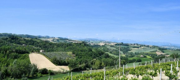 10 rooms House in Montottone, Italy No. 160790 2