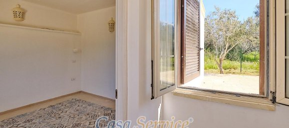 2-salle Villa à Sannicola, Italy No. 230675 24