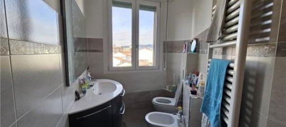 Apartamento de 4 divisões em Empoli, Italy N.º 22379 20
