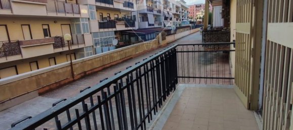 Apartamento de 2 dormitorios en Catania, Italy No. 327994 18