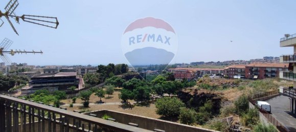 Apartamento de 2 dormitorios en Catania, Italy No. 327994 4