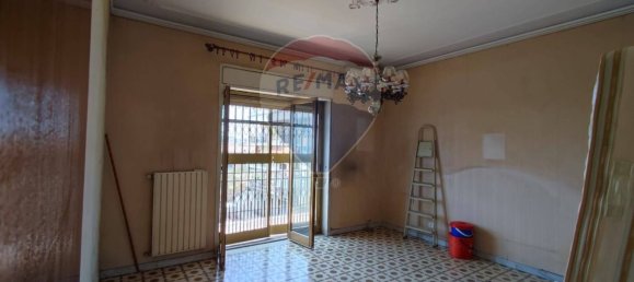 Apartamento de 2 dormitorios en Catania, Italy No. 327994 3
