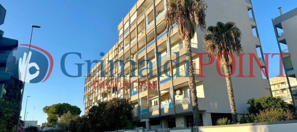 5 rooms Apartment in Lecce, Italy No. 53425 5