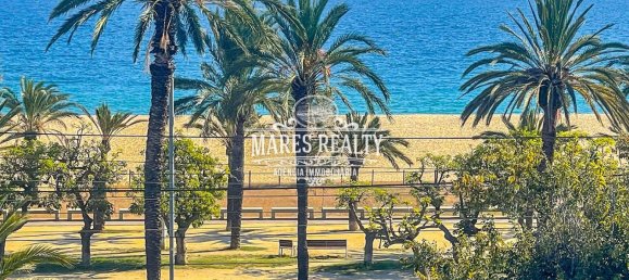 Adosado de 4 dormitorios en Mataró, Spain No. 16816 2