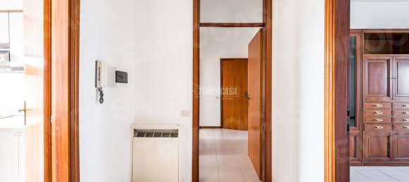 4 rooms Apartment in Rimini, Italy No. 274930 5