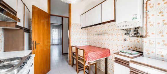 4 rooms Apartment in Rimini, Italy No. 274930 9
