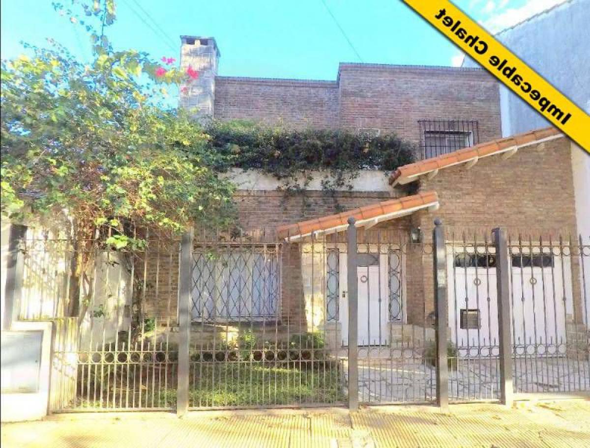 4 bedrooms House in Vicente Lopez, Argentina No. 20379