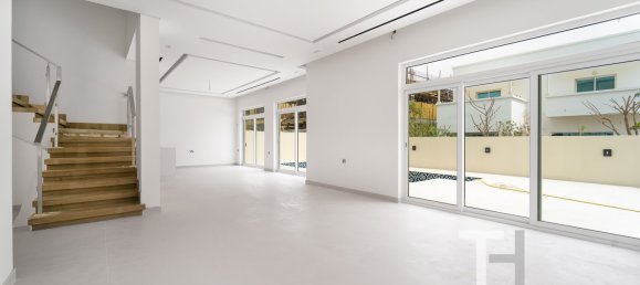 5 Schlafzimmer Villa in Jumeirah Park, UAE, Nr. 28466 2