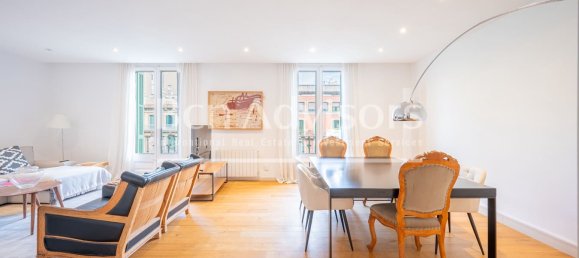 4 bedrooms Apartment in Eixample, Spain No. 164765 100