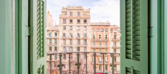 4 bedrooms Apartment in Eixample, Spain No. 164765 23