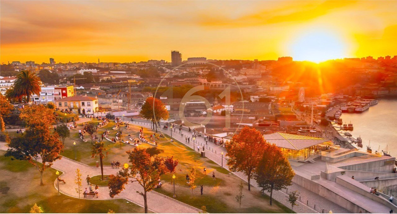 Grundstück in Vila Nova de Gaia, Portugal, Nr. 239137