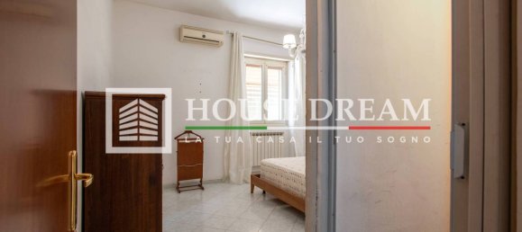 2 bedrooms Apartment in Rome, Italy No. 290727 15
