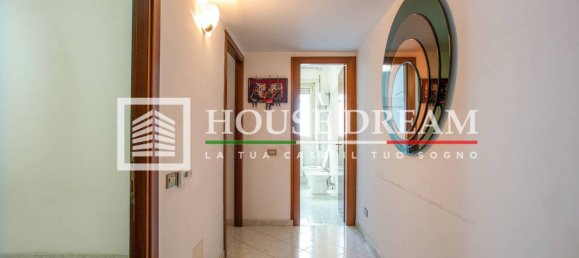 2 bedrooms Apartment in Rome, Italy No. 290727 3