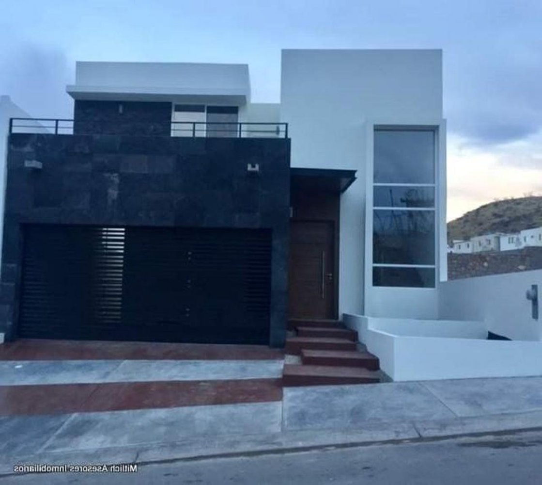 3 bedrooms House in Chihuahua, Mexico No. 157929