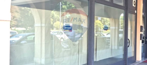 Propiedad comercial de 1 habitación en Saccolongo, Italy No. 265385 2