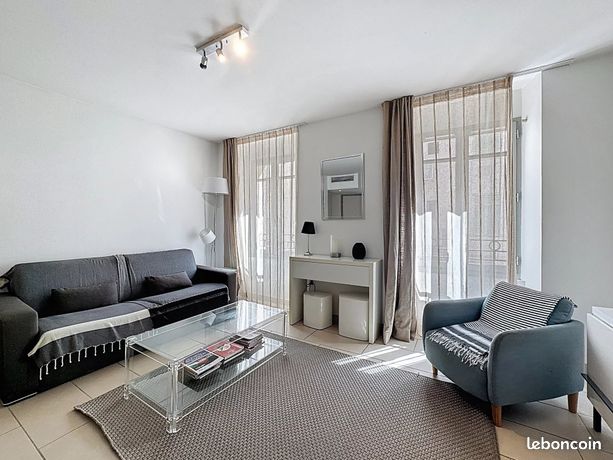 Apartamento de 2 dormitorios en Cannes, France No. 310728