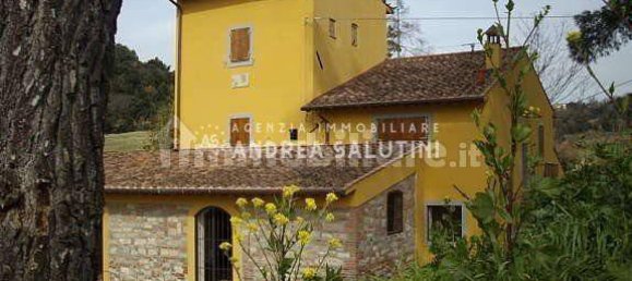 6 bedrooms House in Pisa, Italy No. 238612 2