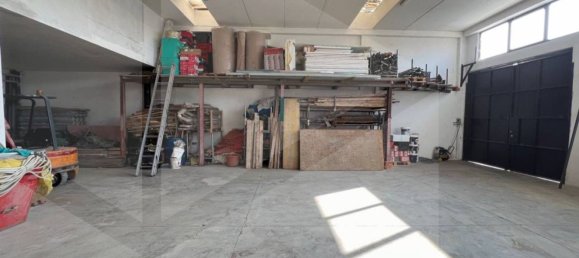 Almacén en Brugherio, Italy 270 m² No. 28958 34