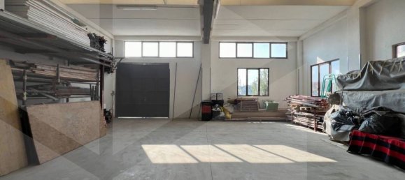 Almacén en Brugherio, Italy 270 m² No. 28958 31