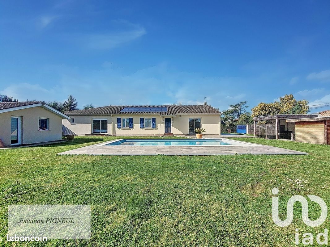 8 rooms House in Portets, France No. 98892