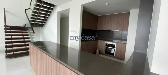 3 bedrooms Apartment in District 3, Vietnam No. 8254 2