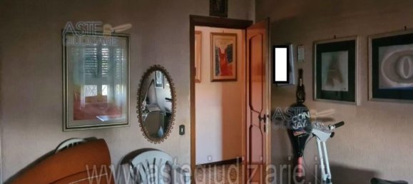 7 rooms Apartment in Frascati, Italy No. 12570 7