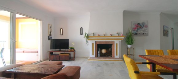 2 chambres Appartement à Marbella, Spain No. 146119 4