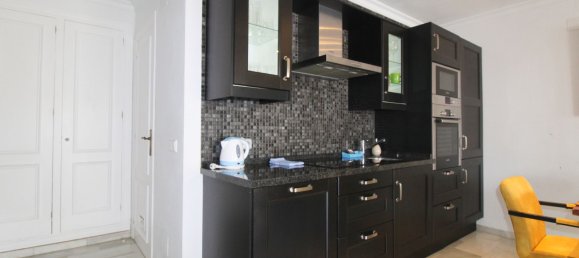 2 chambres Appartement à Marbella, Spain No. 146119 11