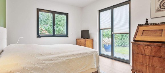 Квартира с 4 комнатами в Вандсбек, Германия № 330841 10