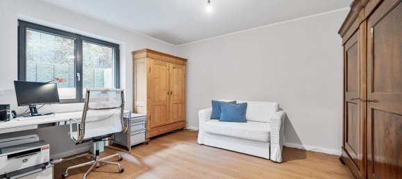 Квартира с 4 комнатами в Вандсбек, Германия № 330841 12