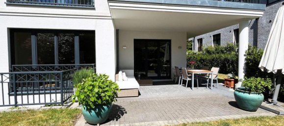 Квартира с 4 комнатами в Вандсбек, Германия № 330841 8