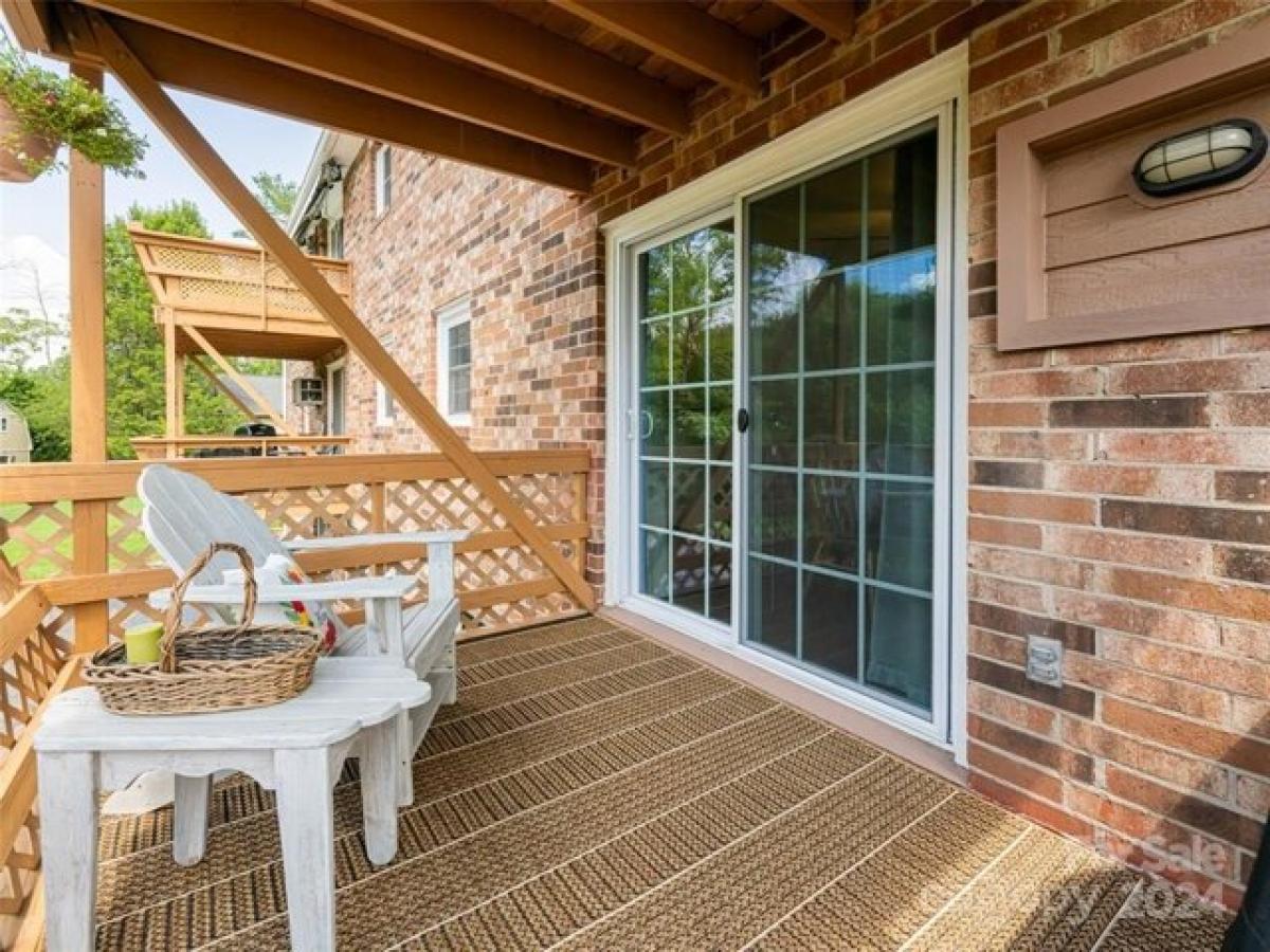 2 Schlafzimmer Haus in Hendersonville, USA, Nr. 390803